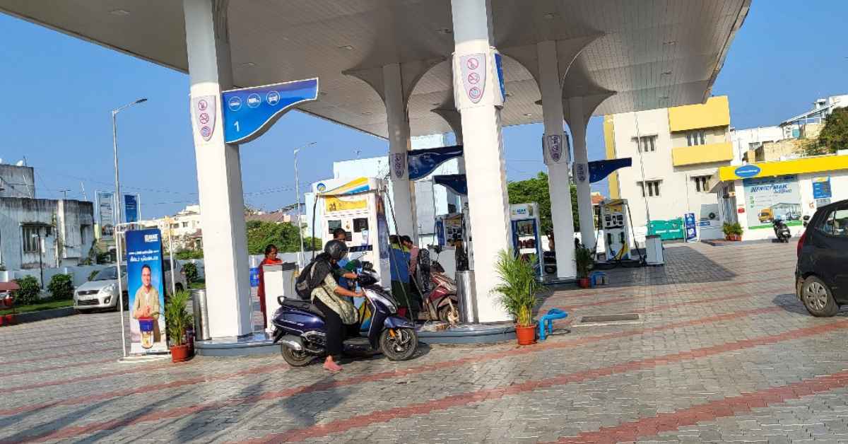 Telangana Fuel Crisis: నగరవ్యాప్తంగా పెట్రోల్ సంక్షోభం.. తెలంగాణలో పలుచోట్ల పెట్రోల్ బంకులు మూత!
