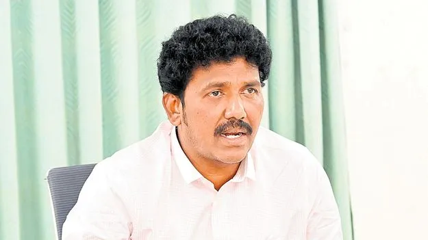 AP Welfare: చంద్రబాబు, లోకేష్ చొరవతోనే ఆర్డీటీ కష్టాలు తీరాయి - మడకశిర ఎమ్మెల్యే ఎం.ఎస్.రాజు హర్షం...!