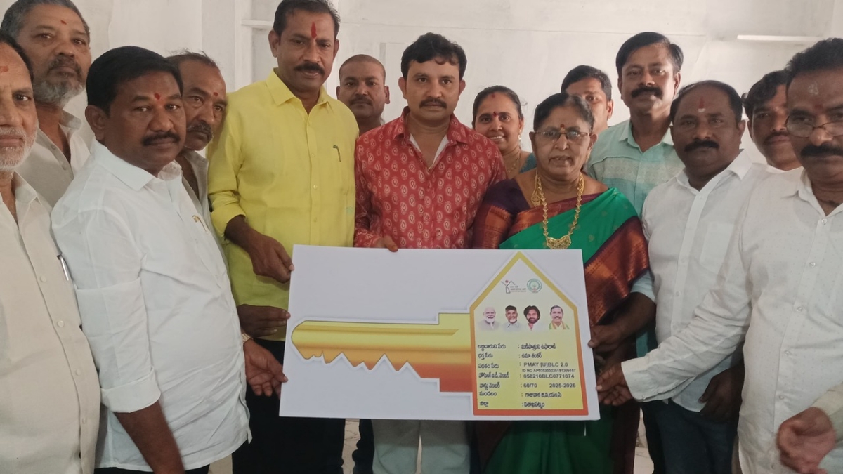 TIDCO Houses: గాజువాకలో టిడ్కో ఇళ్ల సందడి... పేదల సొంతింటి కల సాకారం!