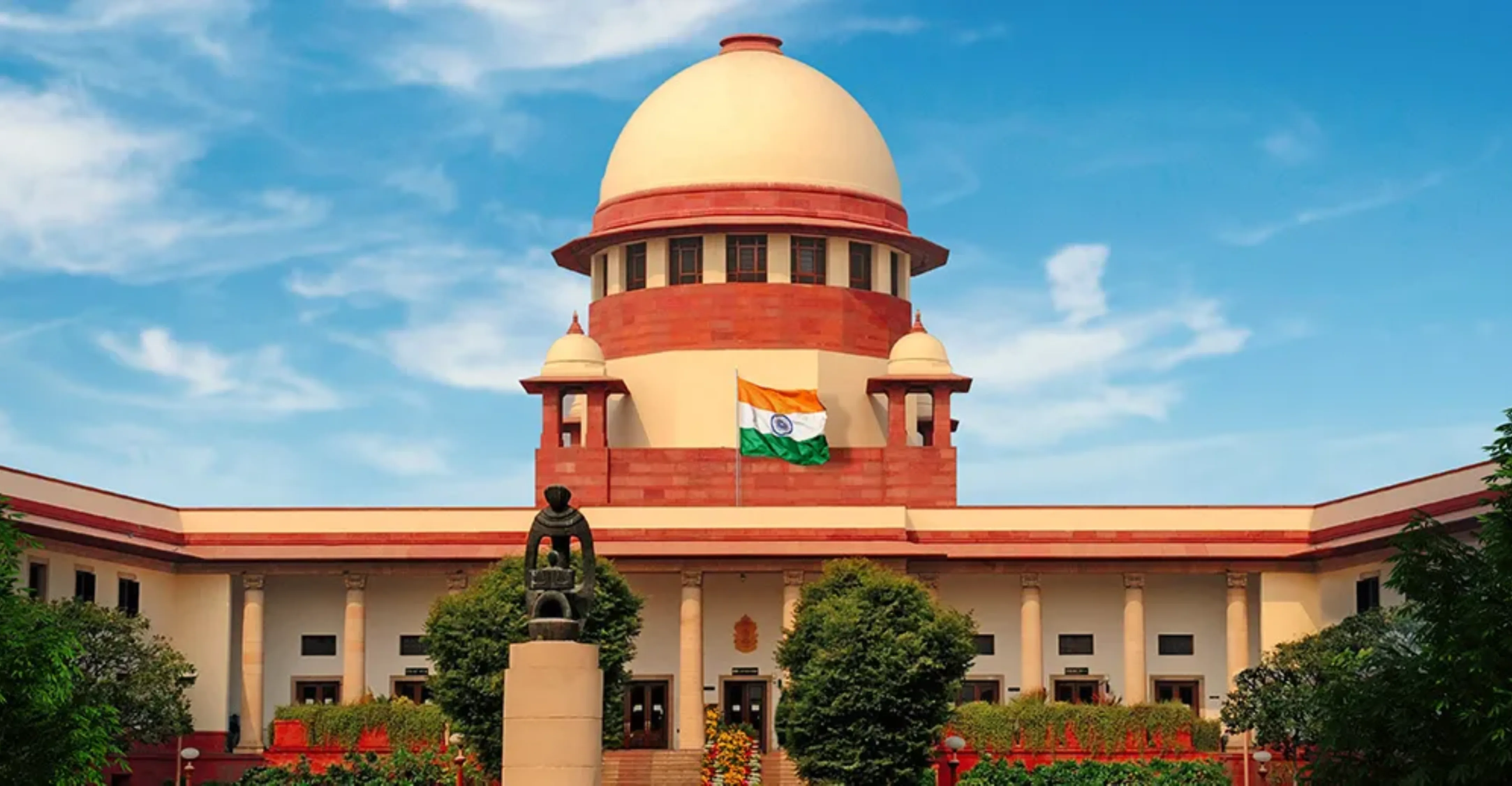 High Court Jobs: ఏపీ హైకోర్టులో కొలువుల జాతర.... నేటి నుంచే 300 పోస్టులకు దరఖాస్తులు ప్రారంభం!