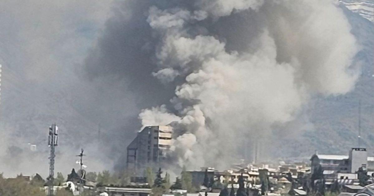 Iran War: విశాఖలో ఇరాన్ యువతుల గోడు! మా దేశం వెళ్ళిపోతాం.. దయచేసి మమ్మల్ని మా వారితో చేర్చండి..