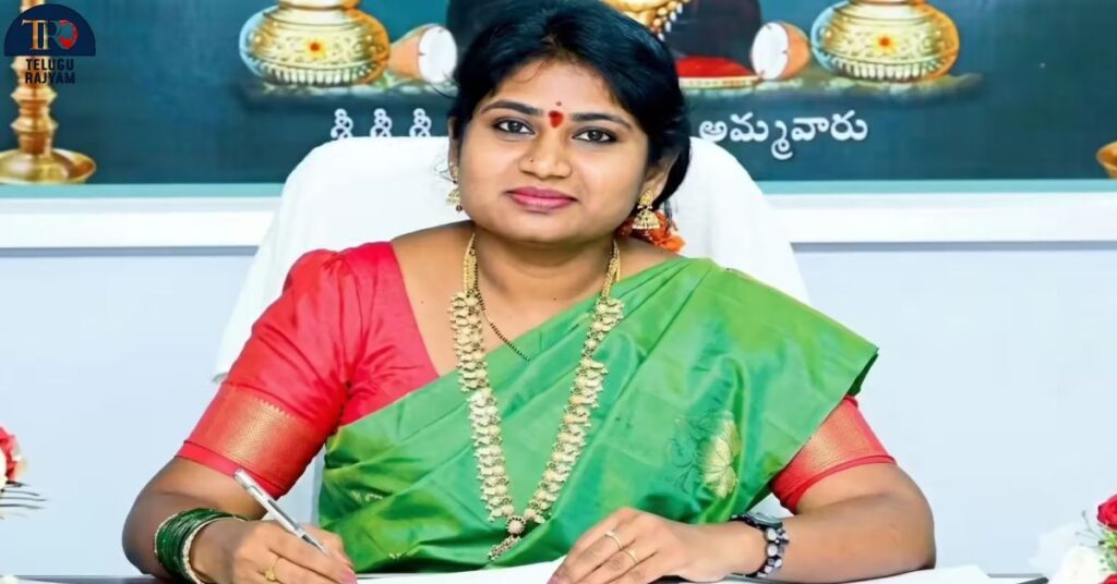 Corruption Case: ఏసీబీ సోదాల్లో బయటపడ్డ బండారం.. దేవదాయ అధికారిణి పై సస్పెన్షన్  వేటు!
