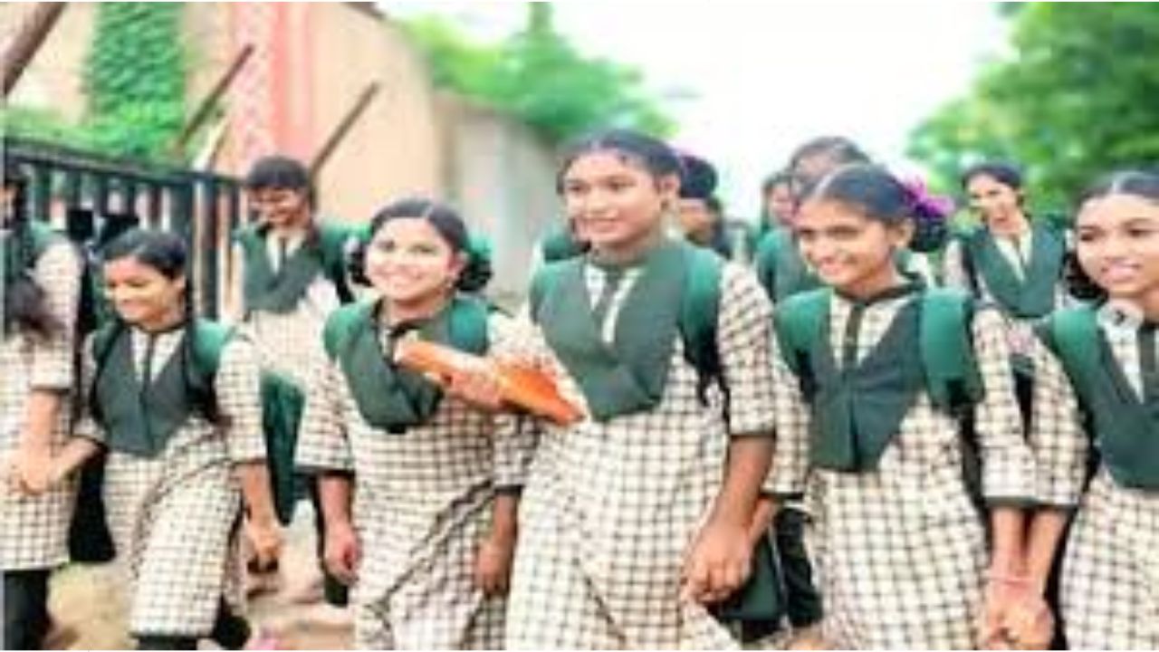 AP Schools: చిన్నారుల ఆరోగ్యంపై ఎండల ప్రభావం..! స్కూల్ టైమింగ్స్ పై కొత్త అప్‌డేట్! 