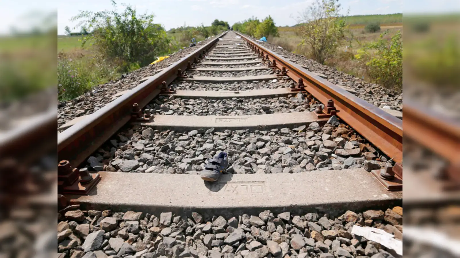 New Railway Line: ఏపీ రైల్వే ప్రాజెక్టులకు కేంద్రం బంపర్ ఆఫర్.. ఆ రూట్లో 3, 4 లైన్లకు గ్రీన్ సిగ్నల్! రూ.3,246 కోట్లతో...