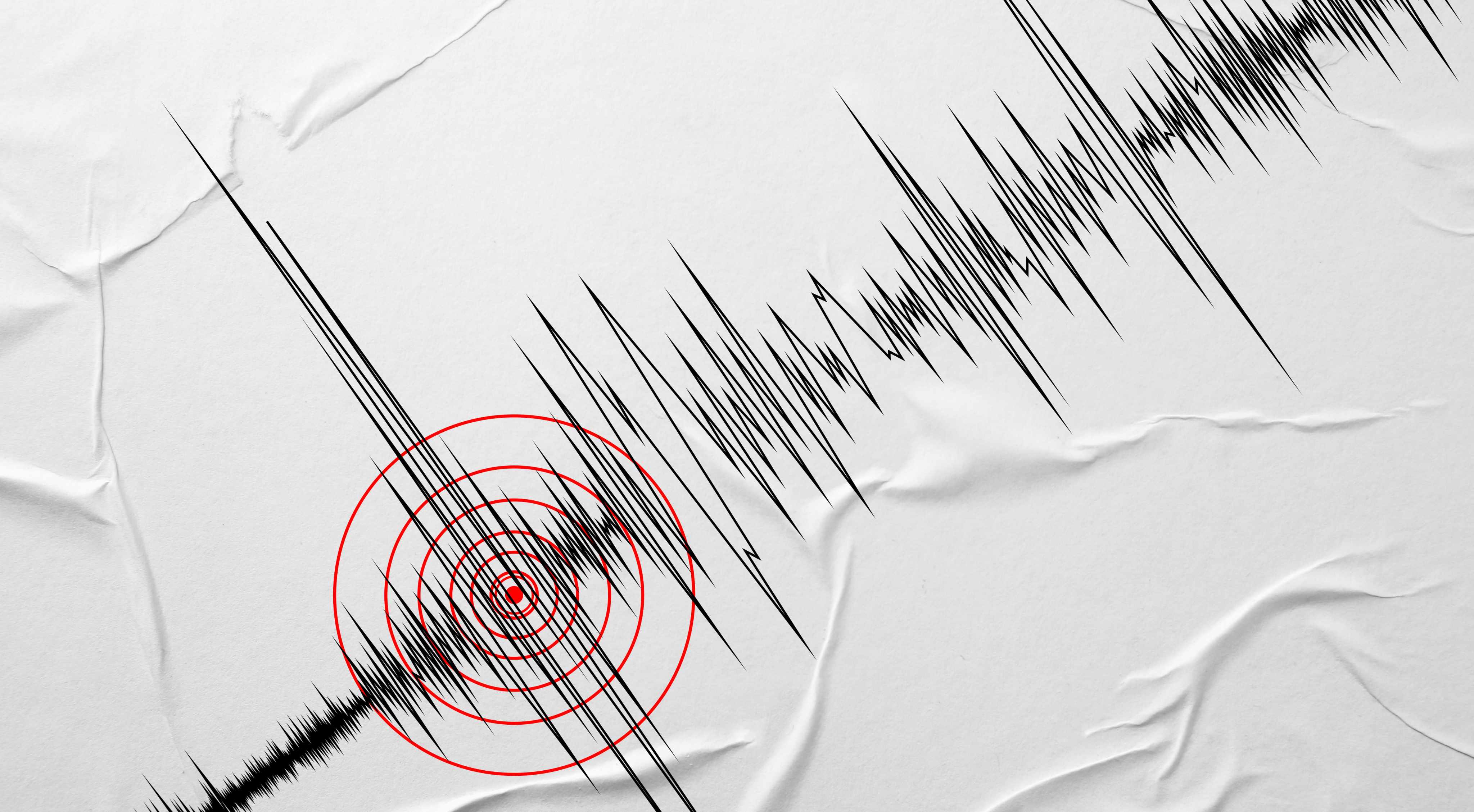 Japan: జపాన్‌లో భారీ భూకంపం.. సునామీ హెచ్చరికలు జారీ!