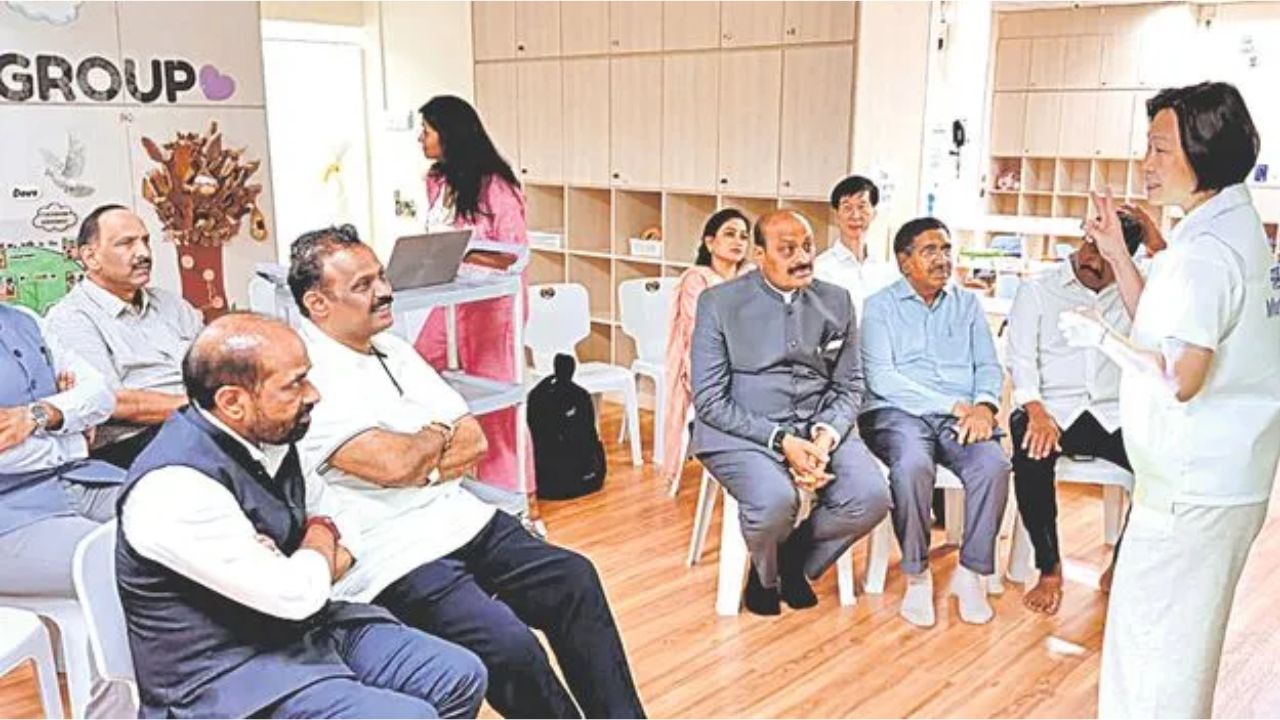 AP Politics: ఏపీ మంత్రుల సింగపూర్ పర్యటన! హోం మంత్రి షణ్ముగంతో మంత్రుల బృందం కీలక భేటీ!