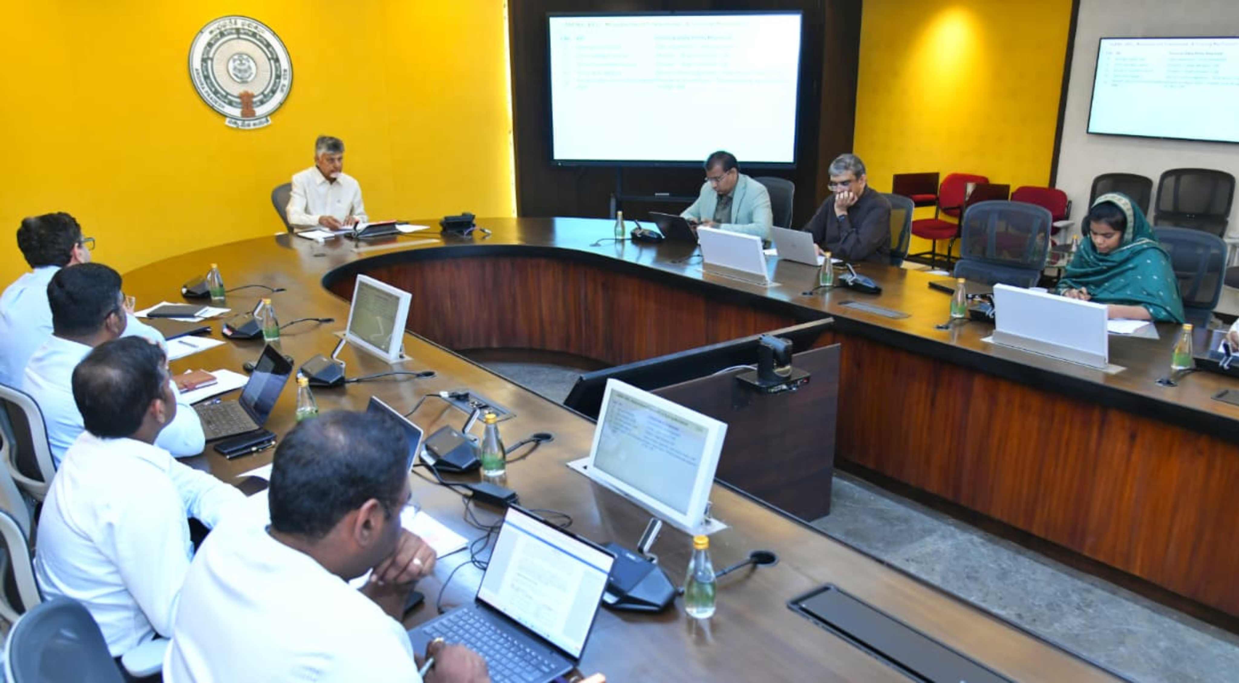 Amaravathi: అమరావతిలో జనాభా నిర్వహణపై సీఎం చంద్రబాబు సమీక్ష!