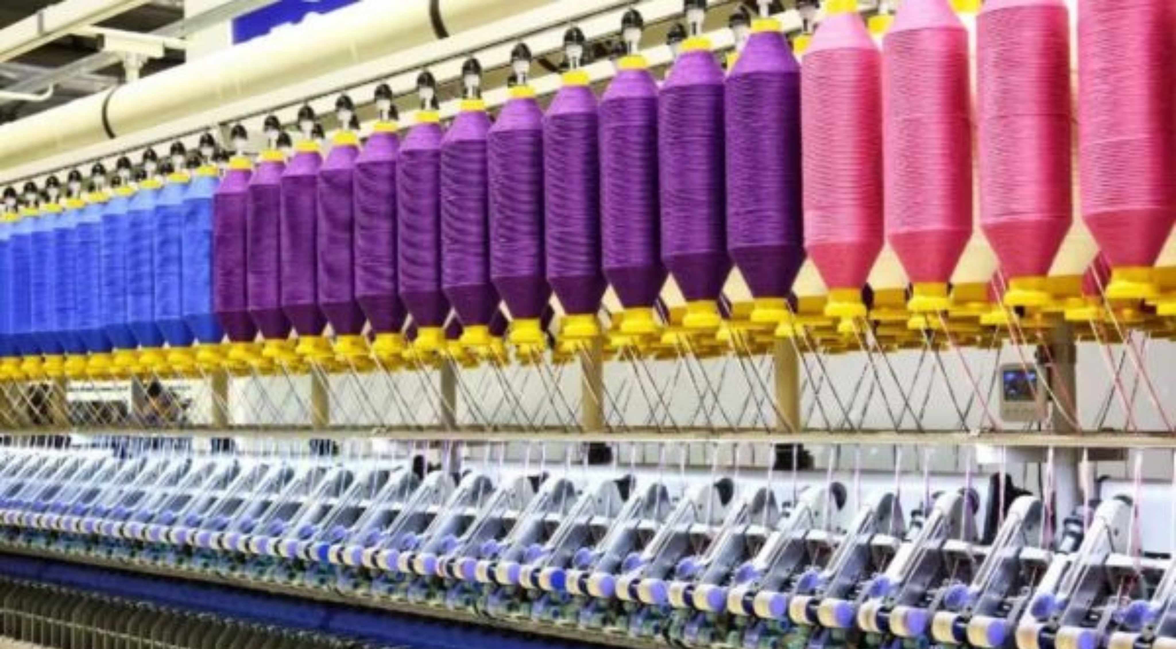 Clothing: స్థిరంగా ఎదుగుతున్న భారత వస్త్ర రంగం.. 2025-26లో 2.1% వృద్ధి నమోదు!