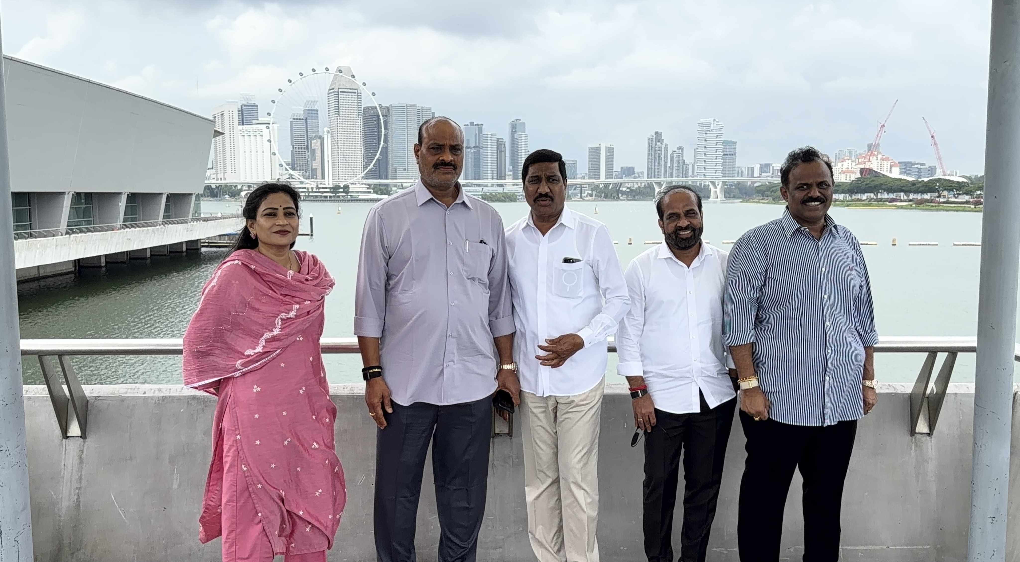 Singapore: సింగపూర్‌లోని ప్రసిద్ధ మెరీనా బ్యారేజ్ ను సందర్శించిన మంత్రులు బృందం!