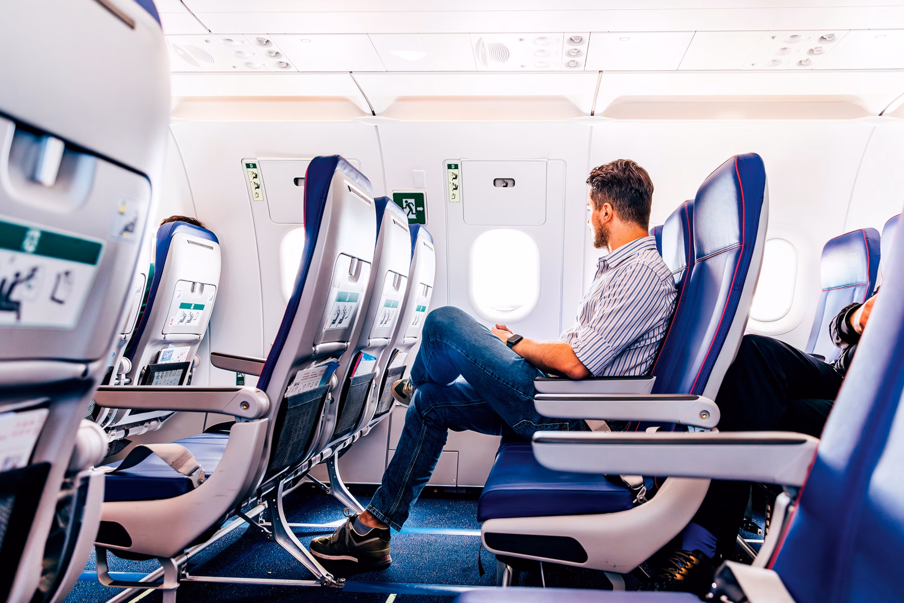 Flight Secrets: ఇవి తెలిస్తే చాలు... తక్కువ ఖర్చుతో విమాన ప్రయాణం! 