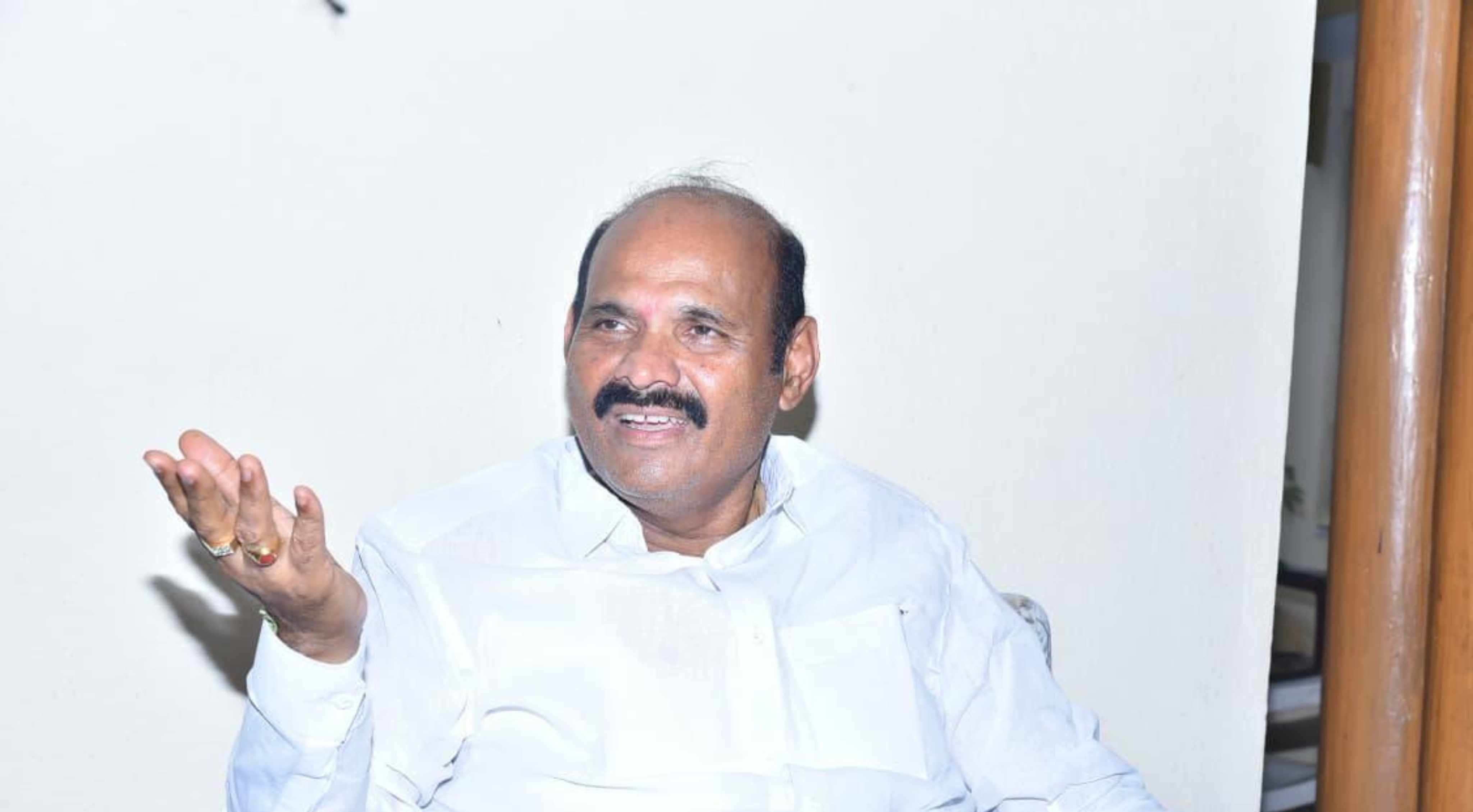 Fuel: పుకార్లతో ప్రజల్లో భయాందోళనలు సృష్టించొద్దు.. -మంత్రి కొలుసు పార్థ సారథి!