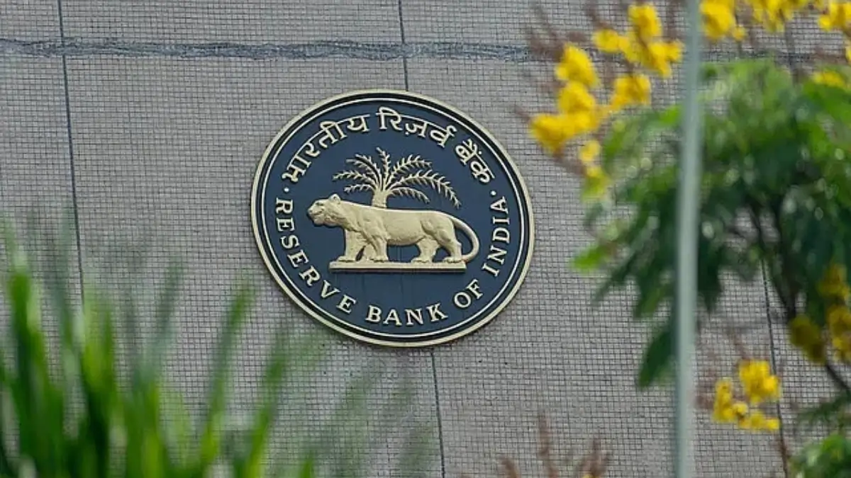 RBI New Rules: బ్యాంకింగ్ రంగంలో భారీ మార్పులు.. ఖాతాదారులకు కొత్త నిబంధనలు తప్పవు!