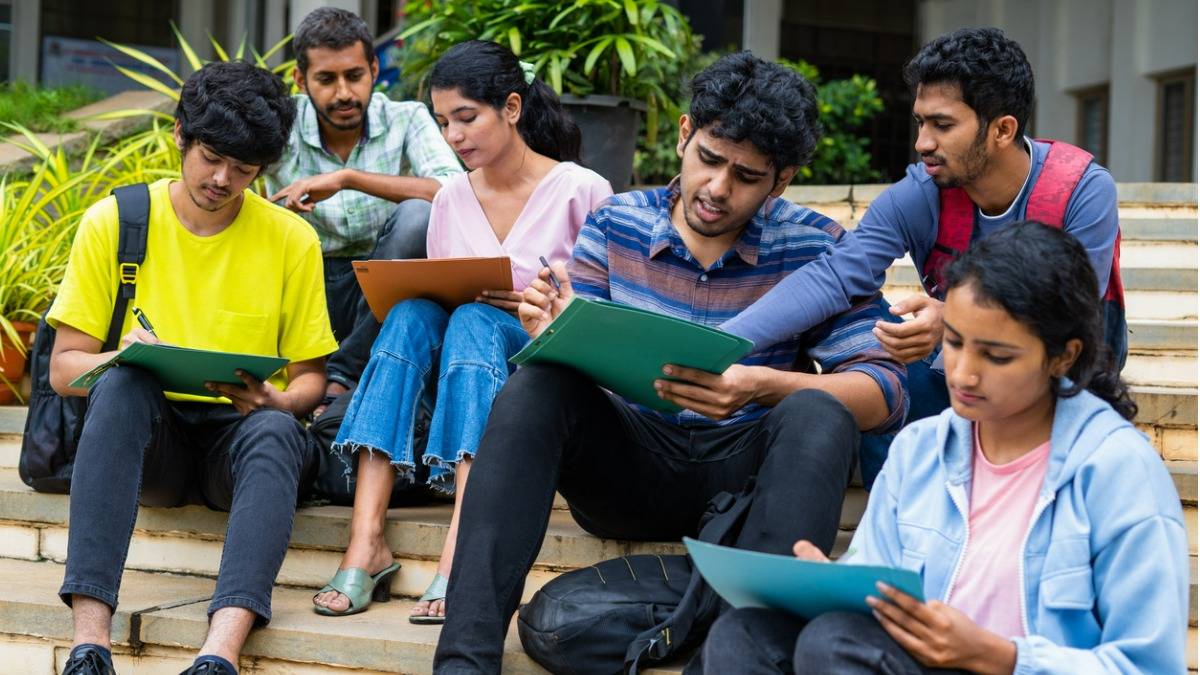 AP CETs 2026: ఏపీ సెట్స్ 2026 అడ్మిట్ కార్డ్స్ విడుదల... హాల్ టికెట్లు ఇలా డౌన్‌లోడ్ చేసుకోండి!