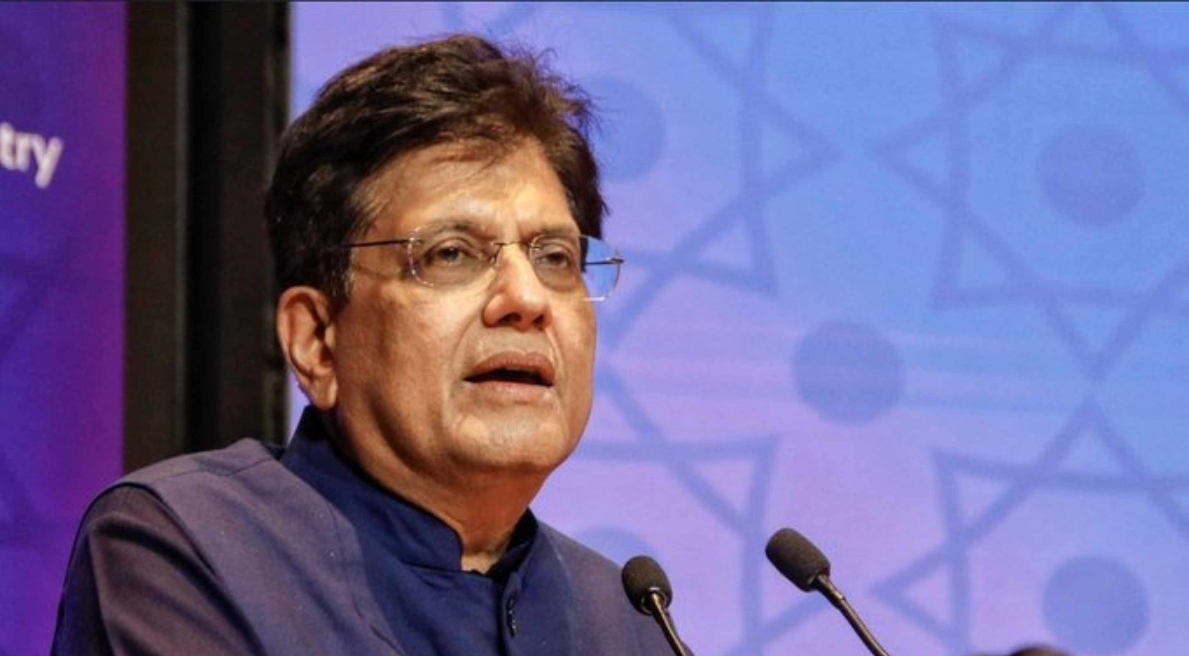 Exports: 2030-31 నాటికి 2 ట్రిలియన్ డాలర్ల ఎగుమతుల లక్ష్యం: పీయూష్ గోయల్!