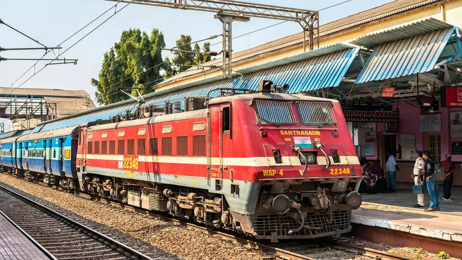 Special Trains: ప్రయాణికులకు గుడ్ న్యూస్.... కాకినాడ-లింగంపల్లి మధ్య ప్రత్యేక రైళ్లు ప్రారంభం!