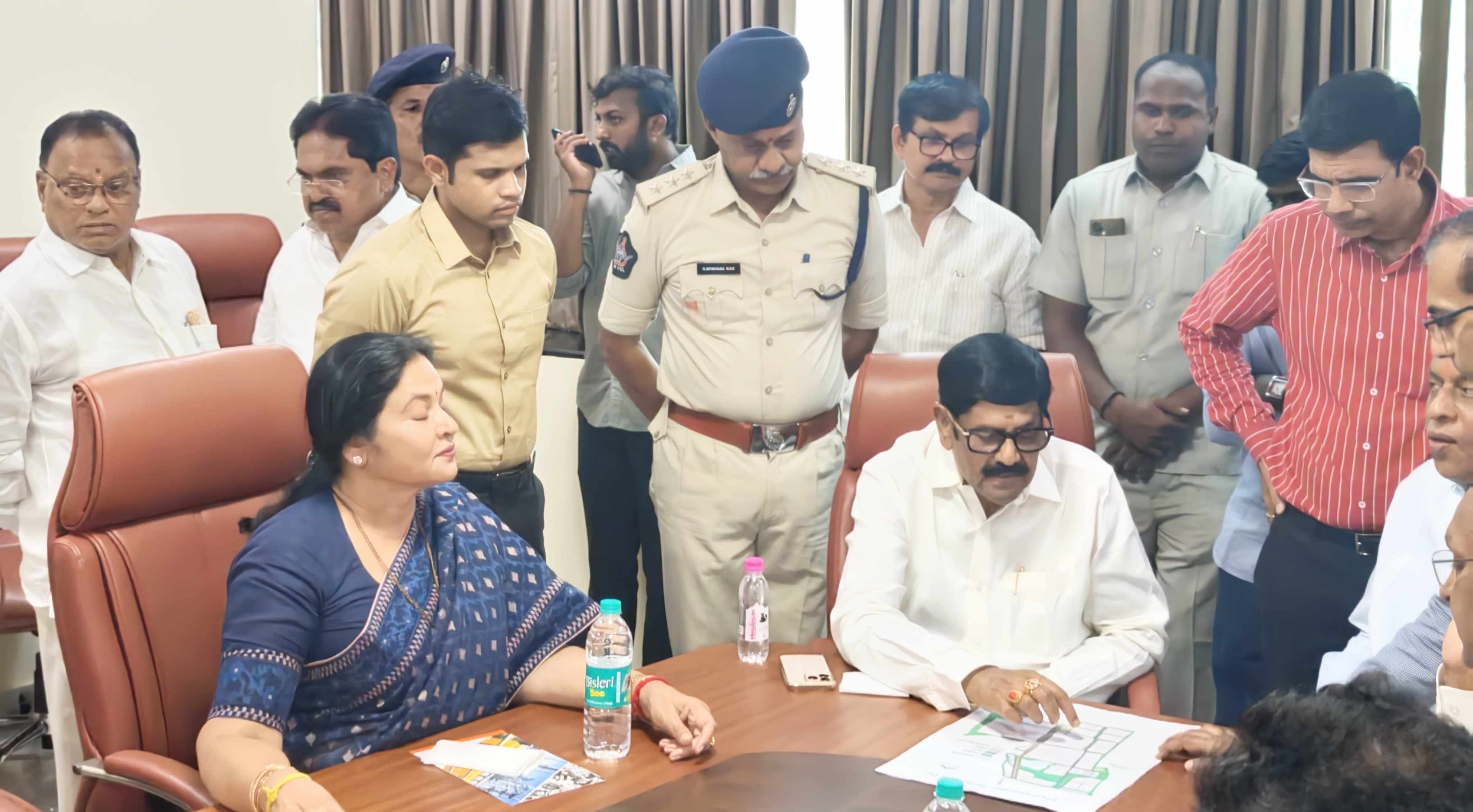 Mahanadu: నెల్లూరులో మహానాడు సన్నాహాలు జోరుగా.. చరిత్రలో నిలిచేలా నిర్వహణకు భారీ ఏర్పాట్లు!
