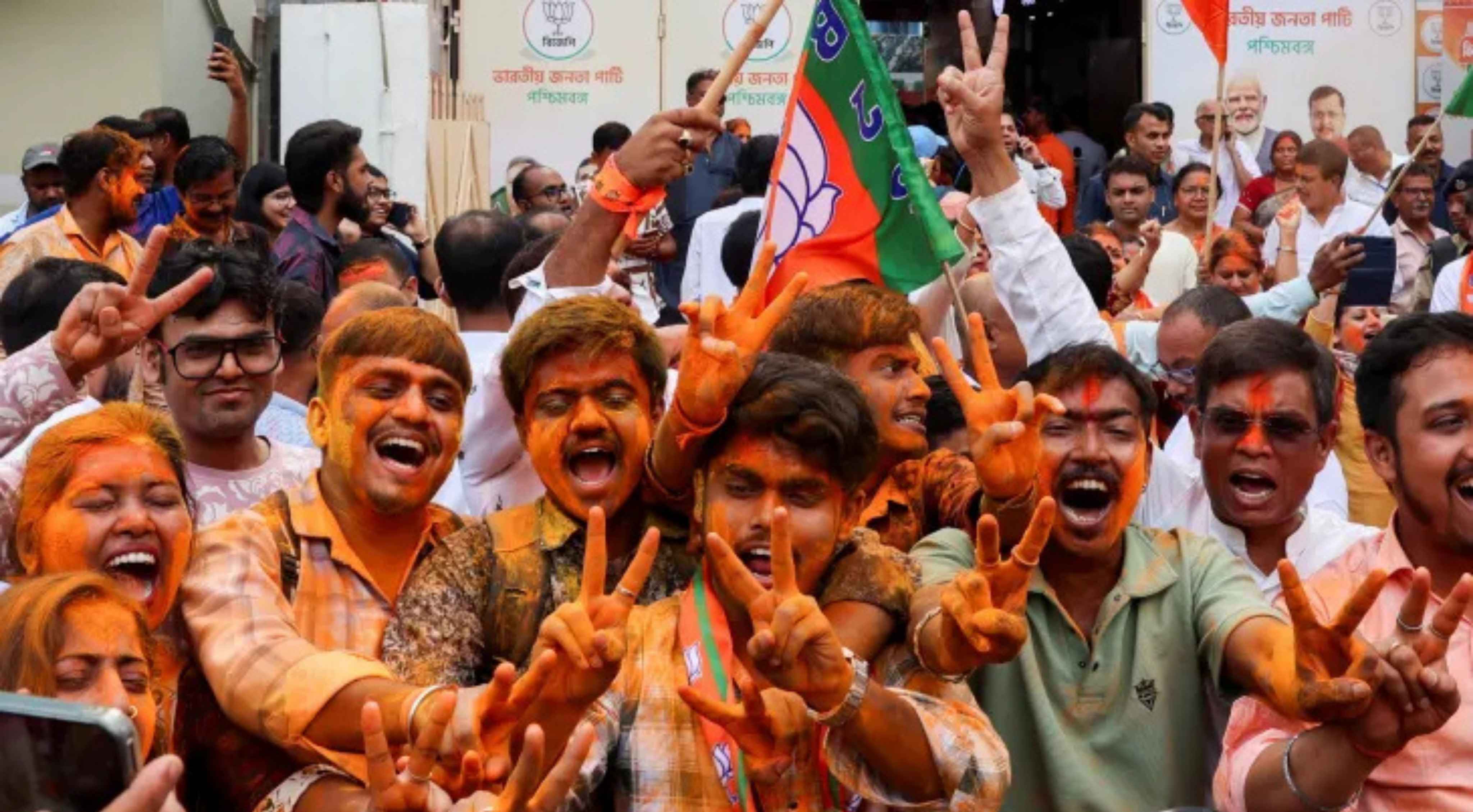 West Bengal: పశ్చిమ బెంగాల్‌లో ప్రభుత్వ ఏర్పాటుకు రంగం సిద్ధం.. సీఎం ఎవరు? కొనసాగుతున్న ఉత్కంఠ!