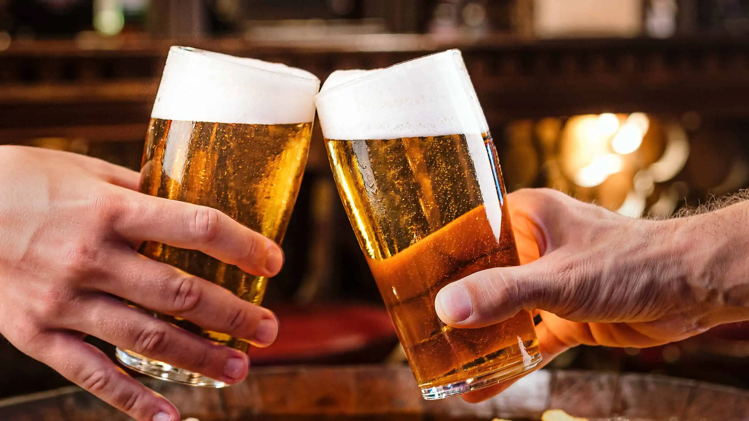 Beer Price: మందుబాబులకు 'షాక్': పెరగనున్న బీర్ ధరలు.. బాటిళ్లకు మార్కెట్లో తీవ్ర కొరత!