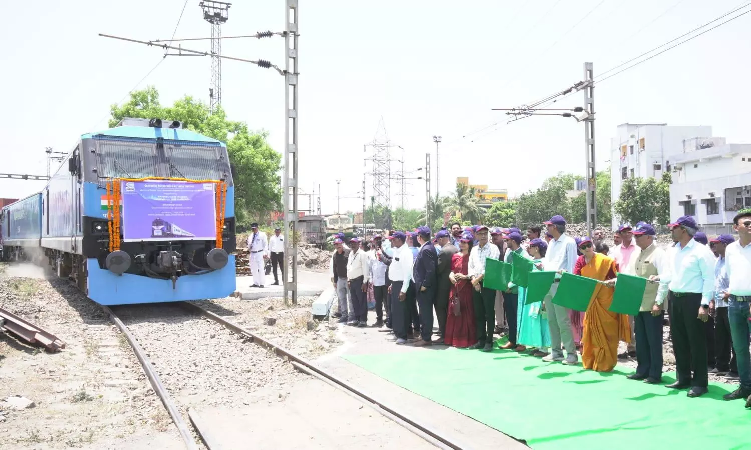 Oushadhi Express: హైదరాబాద్ టు ముంబై... పట్టాలెక్కిన దేశపు తొలి ఫార్మా రైలు 'ఔషధి ఎక్స్‌ప్రెస్'!