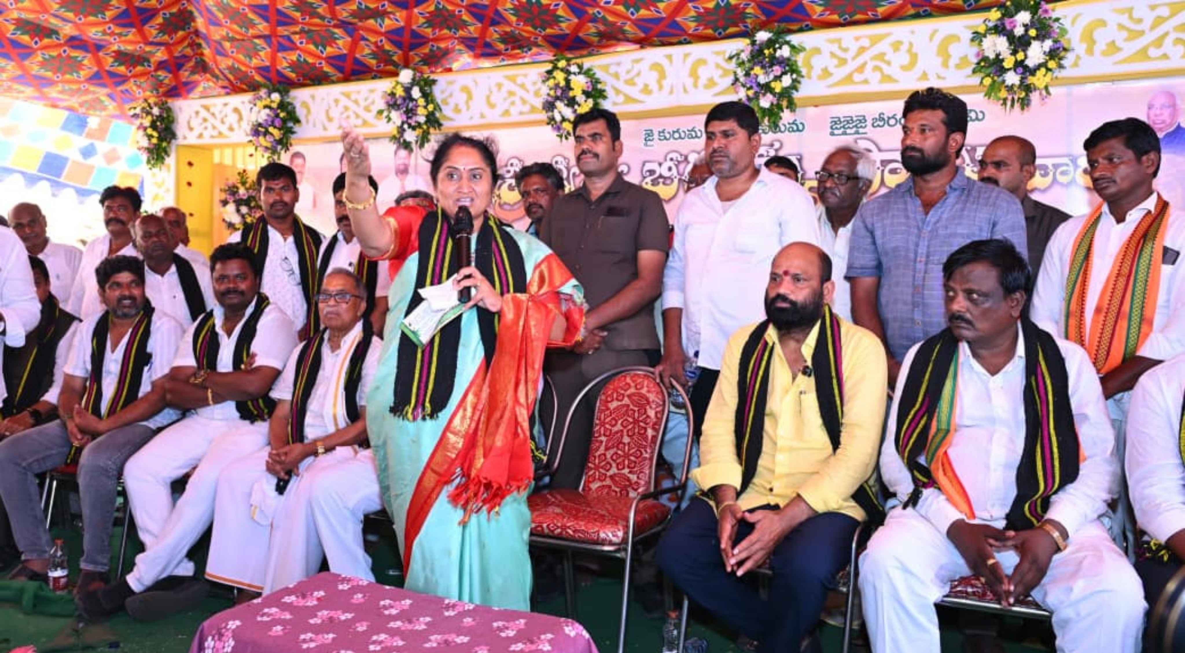 Minister Savitha: కురుబల అభివృద్ధికి టీడీపీ ప్రభుత్వం అండగా నిలుస్తోంది.. మంత్రి సవిత కీలక వ్యాఖ్యలు!