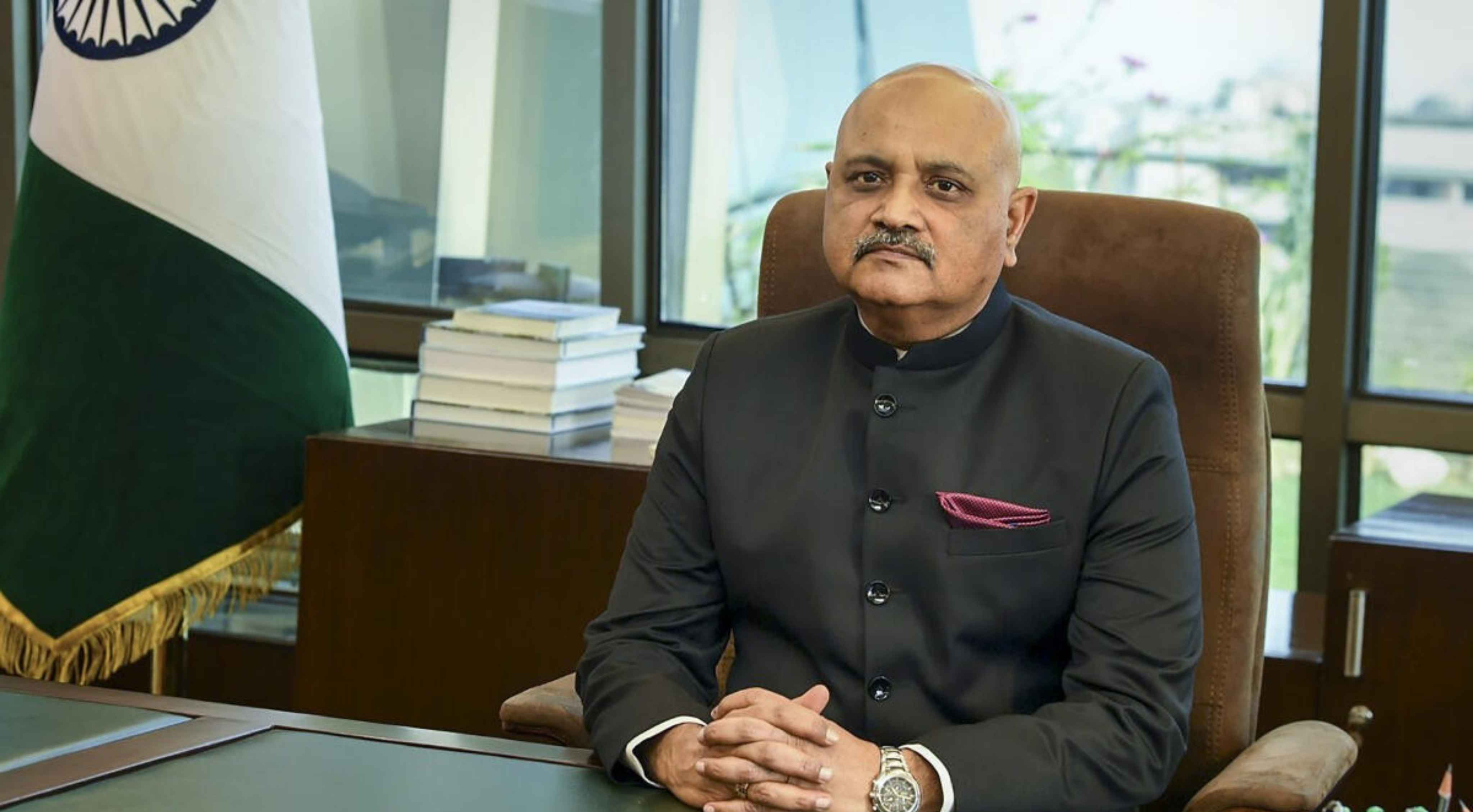 Central Govt: సీబీఐ డైరెక్టర్ ప్రవీణ్ సూద్‌కు మరో ఏడాది పొడిగింపు!