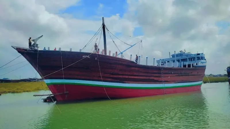 Indian Cargo Ship: డ్రోన్ దాడితో చెలరేగిన మంటలు... సముద్ర గర్భంలోకి 'హాజీ అలీ' నౌక!!