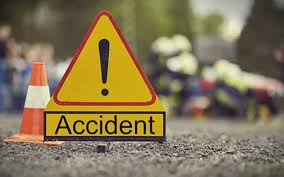 Road Accident: కాకినాడ జిల్లాలో ఘోర ప్రమాదం... నలుగురు అక్కడికక్కడే మృతి!