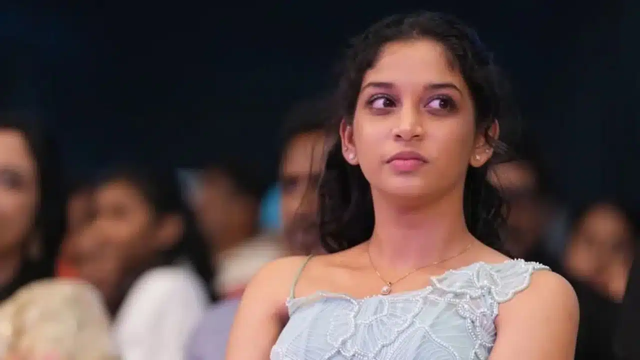 Sridevi Appala: సోషల్ మీడియాలో హాట్ టాపిక్‌... టీమిండియా యంగ్ క్రికెటర్‌తో కోర్టు హీరోయిన్ ప్రేమాయణం! 