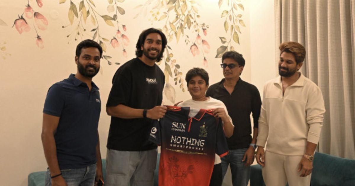 Allu Arjun: థాంక్యూ వెంకటేష్ అయ్యర్.. ఆర్సీబీ స్టార్ ప్లేయర్ ఉదారతపై ఐకాన్ స్టార్ అల్లు అర్జున్ ఆసక్తికర పోస్ట్!