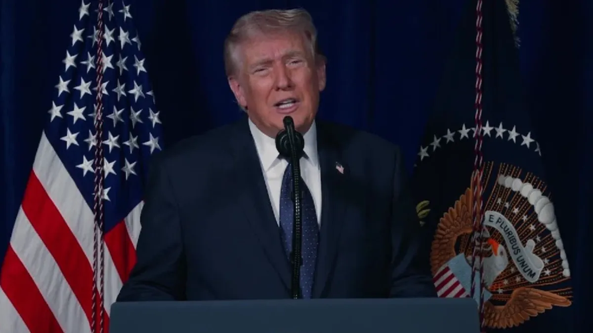 donald trump warns iran on hormuz strait closure
