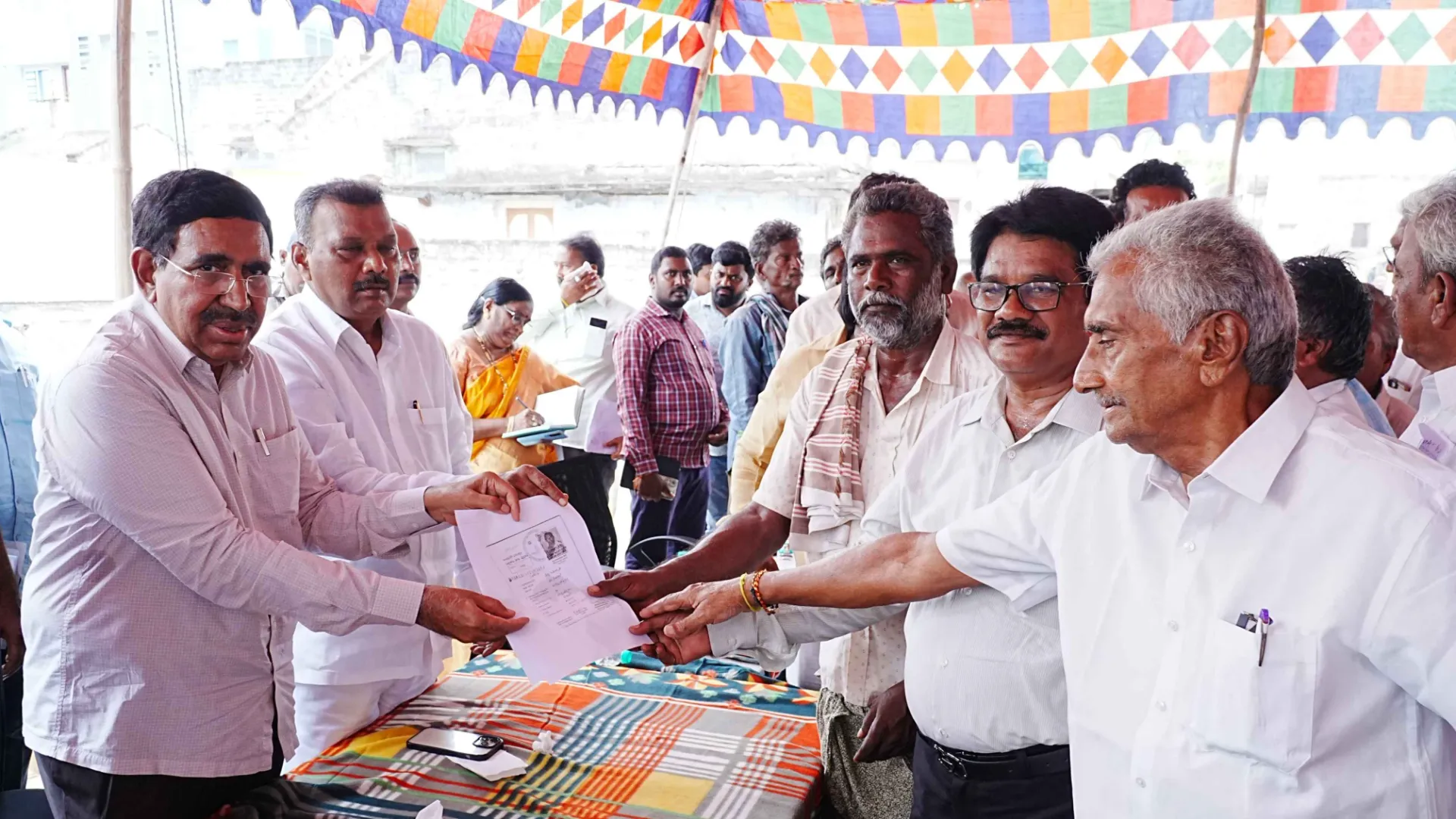 Amaravathi: అమరావతి అభివృద్ధి కోసం భూముల సమీకరణ వేగవంతం చేయాలి.. మంత్రి నారాయణ!