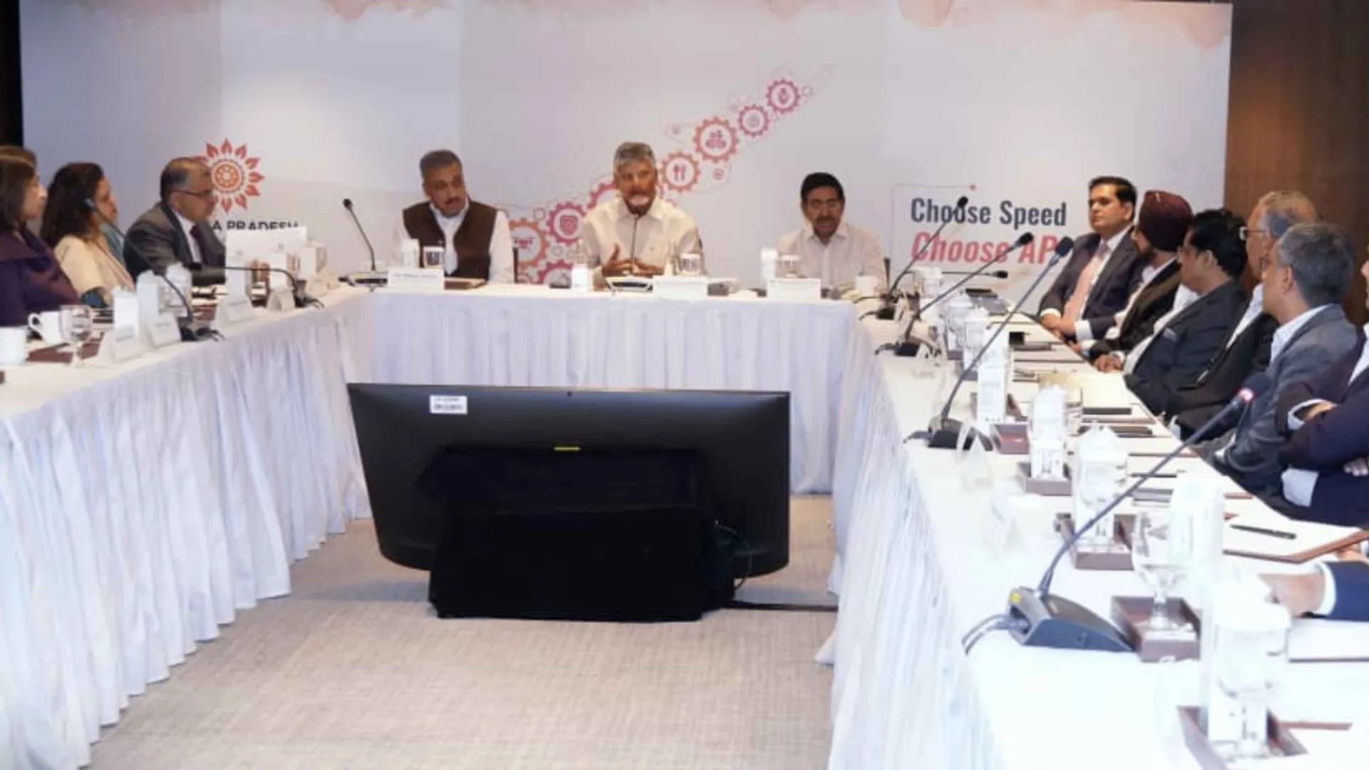 Chandrababu: సింగపూర్‌లో సీఎం చంద్రబాబు కీలక భేటీ.. స్టార్టప్ పెట్టుబడులకు ఏపీని వేదికగా మార్చే దిశగా అడుగులు!