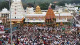 Tirumala: తిరుమలలో కొనసాగుతున్న భక్తుల రద్దీ.. స్వామివారి దర్శనానికి 15 గంటల సమయం!