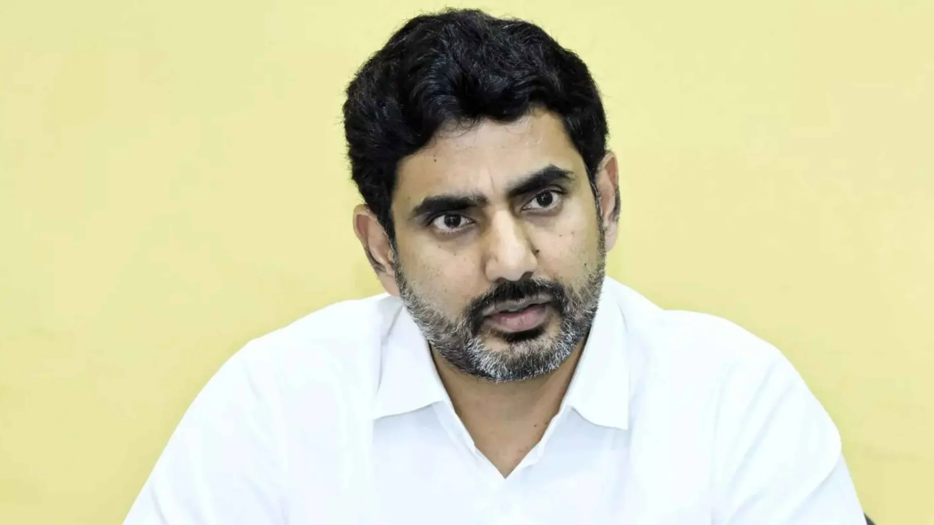 Nara Lokesh: కోల్‌కతాలో ప్రముఖ పారిశ్రామికవేత్తలతో మంత్రి లోకేష్ భేటీ.. పెట్టుబడులకు ఆహ్వానం!