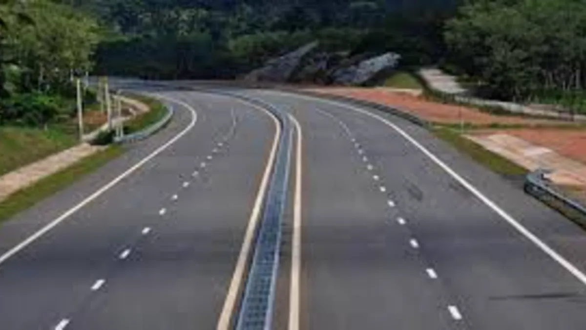 Road Extension: అమరావతి కేవలం 5 గంటల్లోనే... నాలుగు వరుసలుగా మారనున్న జాతీయ రహదారి విస్తరణ!