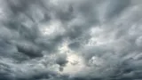 Weather: ఆంధ్రప్రదేశ్‌లో వర్ష సూచనలు.. ప్రజలు అప్రమత్తంగా ఉండాలని విపత్తుల నిర్వహణ సంస్థ హెచ్చరిక!