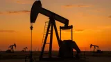 Crude Oil Updates: పశ్చిమాసియాలో తగ్గిన ఉద్రిక్తతలు.. అంతర్జాతీయ మార్కెట్‌లో భారీగా పతనమైన ముడిచమురు ధరలు!