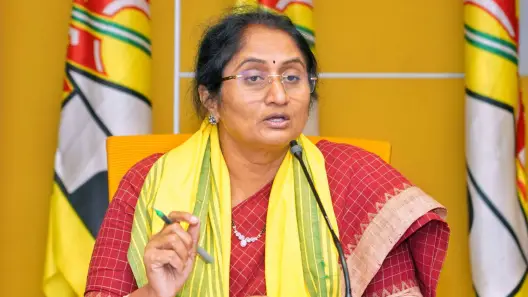 Minister Savitha