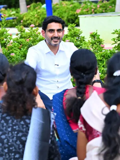 మంగళగిరి కొండపనేని టౌన్షిప్లో లోకేశ్ ప్రజా దర్బార్..