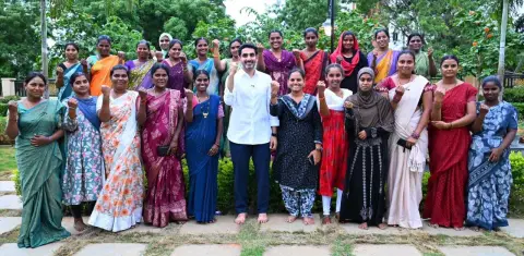 మంగళగిరి కొండపనేని టౌన్షిప్లో లోకేశ్ ప్రజా దర్బార్..