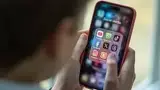 సామాజిక మాధ్యమాలపై కేంద్రం ఉక్కుపాదం