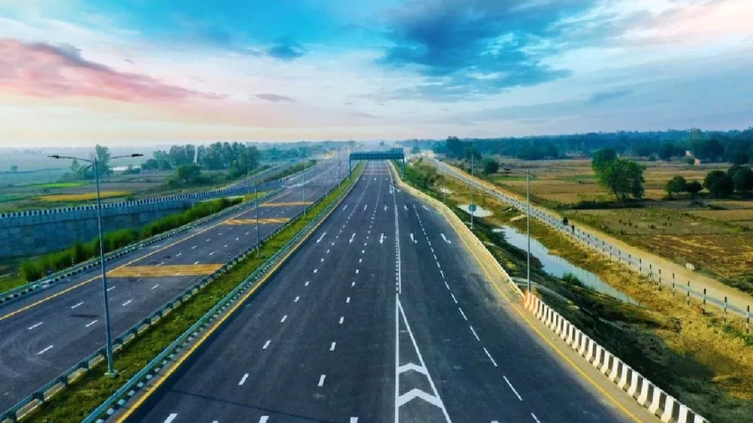 విజయవాడ గుంటూరు గ్రీన్ ఫీల్డ్ ఎక్స్ప్రెస్ వే