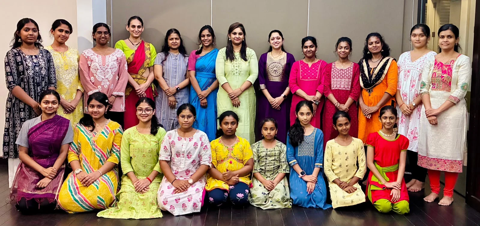 తిరుమల మాడవీధుల్లో సింగపూర్ చిన్నారుల కూచిపూడి నాట్య నివేదన
