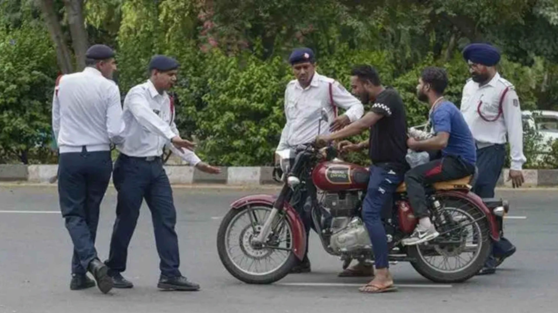 Unpaid Traffic Challans