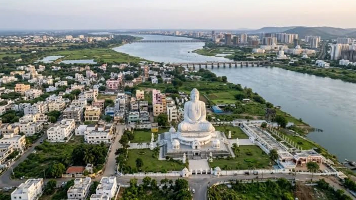 అందరి చూపు అమరావతి వైపే