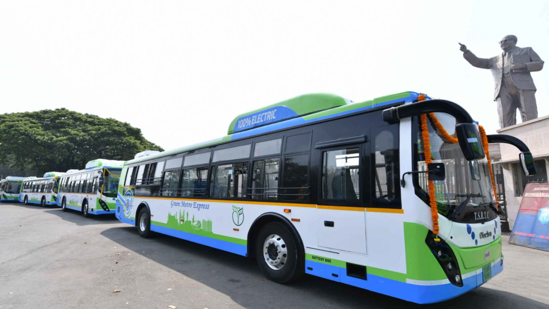 Hyderabad Weekly Bus Pass at 600